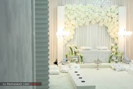 Mini pelamin kali ini untuk majlis pertunangan anakanda kepada sahabat kakak…bertempat di au1, wangsa maju kuala lumpur… memilih untuk kelihatan simple.dengan warna biru muda (baby blue).dihiasi lantern2 juga dari warna yang sama…. Pelamin Putih Hijau Latar Belakang Pernikahan Gerbang Pernikahan Ide Perkawinan