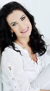 نصائح الخبراء للعناية اليومية بصحة البشرة