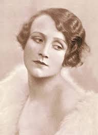 John Culme's Footlight Notes