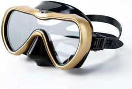 A reliable pair of swimming goggles with nose cover is the enkeeo goggle with tempered glass diving mask. 6 Best Swimming Goggles With Nose Cover