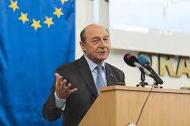Traian basescu este comandant de nava si om politic. Romania S Former President Basescu Claims He Worked Only For Counterintelligence Romania Insider