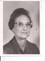 Here's a photo of some Munns. I don't have names, but I thought someone  might recognize the.