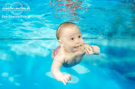 Das ist bei babys individuell sehr verschieden und bedarf grundsätzlich einer beurteilung durch die hebamme oder einen kinderarzt. Schwimmfrosche Baby Und Kleinkindschwimmen In Weiden Erbendorf Und Marktredwitz Froschzirkus Babykurse In Weiden Und Tirschenreuth