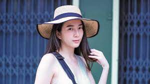 เปิดประวัติ เกรซ พัชร์สิตา หรือ เขมจิรา ใน หลงเงาจันทร์ ออนแอร์ตอนแรกในค่ำคืนนี้ (11 มีนาคม 2562) สำหรับละคร หลงเงาจันทร์ ละครแนวโรแมนติก. L7yklknwojot1m