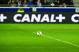 Programme tv matchs foot ce soir/aujourd'hui en direct sur chaines télé fr ⬛ programme tv foot footao.tv. Ligue 1 Une Offre De 740 Millions D Euros De Canal Pour Reprendre Les Droits Tv