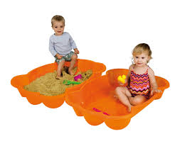 Encontre este pin e muitos outros na pasta seaside stitchery de annie turner. Paradiso Toys Sandbox Crab 96 X 68 Cm Orange 2 Piece Twm Tom Wholesale Management