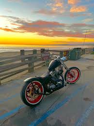 Barnett Harley-Davidson lisas...