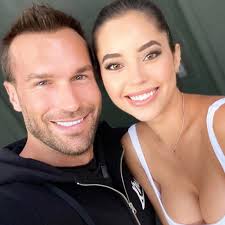 OnlyFans: Billionaire Dreams? These Stars Achieved It! - Truth or Fiction