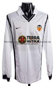 John carew en una foto de archivo cuando fue jugador del valencia cf / getty images. John Carew Valencia White No 7 Jersey From The Ue Lot 967 No Cat