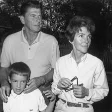 Ronald reagan said he felt like he was shaking the president's hand when he met donald trump. Nancy Reagan Through The Years Photos Abc News