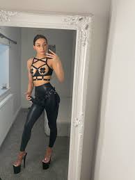 𝐌𝐢𝐬𝐭𝐫𝐞𝐬𝐬 𝐋𝐨𝐥𝐢𝐭𝐚 𝐇𝐮𝐬𝐡 on X: Retweet if you want to be my  new toy to use and abuse. t.co66Kn5K9aia  X