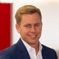 Cedric Lang's Instagram, Twitter & Facebook