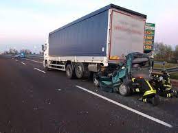 Il sinistro si è verificato sulla carreg. Incidente A13 Oggi