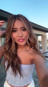 Kaitlin Pettit's Instagram, Twitter & Facebook