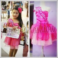 Kaos hari valentine hadiah bodysuit tema mahkota cinta biru. Gaun Pesta Valentine Menjadi Juara Favorite Fashion Show Anak Di Jakarta Cintakidsfashion