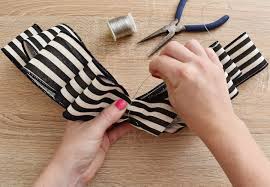 Easy diy tutorial to make a fancy bow for gifts, wreaths and more. How To Make A Wreath Bow Out Of Ribbon Save Time Each Season With Interchangeable Clip On Wreath Bows Design Fixation