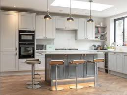 This dynamic and fun trend is perfect for kitchen renovations, kitchen updates, and diy projects. Two Tone Kitchen Ideas Kitchen Inspiration Howdens