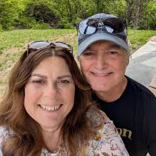 Restaurant with reservations in Vernazza, Italy?