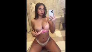 Sophieraiin Fully Naked Tease OnlyFans Video Leaked (2) - DirtyShip.com