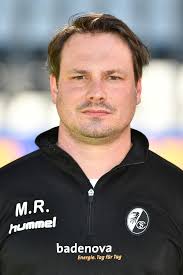 Heute gibt es noch einen zweiten Geburtstag zu feiern. Unser  Physiotherapeut, Matthias Rosa, wird 34 Jahre alt. Wir wünschen Dir alles  Liebe! 💐 __ 📸 Achim Keller