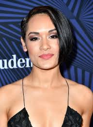 By grace byers illustrations by keturah a. The Gifted Casts Empire Star Grace Byers For Season 2 Tv Fanatic