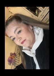 Caitlin Bridges's Instagram, Twitter & Facebook