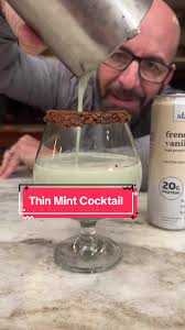 How to Make a Delicious Thin Mint Cocktail at Home