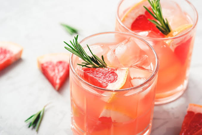 Rosemary Grapefruit Kombucha Mocktail | The Leaf