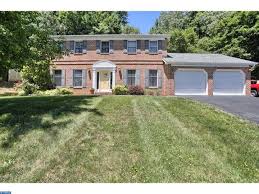 4511 Edgewood Drive Reading Pa 19606 Estate Homes House Styles Real Estate Values