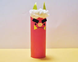 鬼をたおせ 手作りおもちゃで楽しむ豆まきゲーム遊び 保育や子育てが広がる 遊び と 学び のプラットフォーム ほいくる 手作りおもちゃ 節分 クラフト 紙製のドイリー