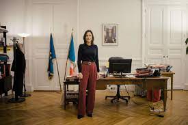 She began her career in england where she worked as a project manager for nesta (the national endowment for science, Brune Poirson Designee Ministre Officieuse De La Mode Par Le New York Times