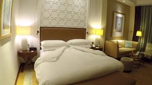 The Ritz Carlton جولة في غرفة فندق عائلية Youtube