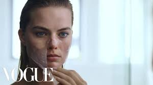 Margot robbie always thought that once she was a good enough actor, she would write quentin tarantino a letter. Margot Robbie S Beauty Routine Is Psychotically Perfect Vogue Youtube