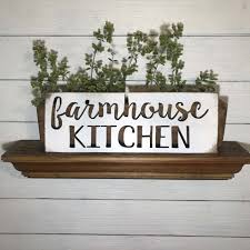 Discover fabulous wall art, stylish mirrors, fun signs and plaques.and that's just for starters! 50 Best Farmhouse Kitchen Decor And Design Ideas For 2021