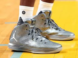 Jordan 1 Mid Se White Hyper Royal Black Smoke Grey Men S Shoe Mens Nike Air Jordan Xxxi 31 Prm Battle Grey Premium Basketball Shoes 914293 Nike Basketballshoes Nike Air Jordan Shoes Nike Air Jordan Air Jordans