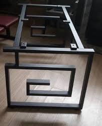 Calisma Masasi Metal Ayagi Labirent