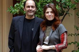 70enne, il prossimo 24 maggio, nasce sotto il segno dei gemelli. Wjzkuc499psfym