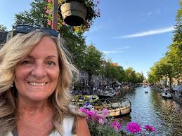 I love traveling, maybe one day I can join this group, looks amazing