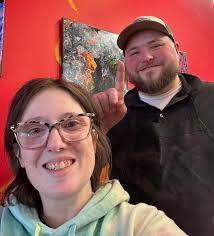 Leanne Elkins's Instagram, Twitter & Facebook