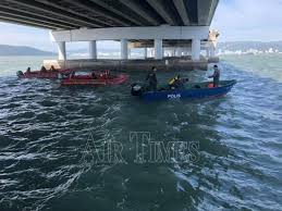 Operasi cari kereta terhumban dalam laut di jambatan pulau pinang diteruskan. Operasi Sar Insiden Jambatan Pulau Pinang Disambung Pagi Ini Air Times News Network
