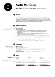 A cv for cleaning jobs needs to show you know how to safely and effectively handle cleaning chemicals and equipment and carry out all the if you'd like to know more, or have questions about specific situations like writing a cleaner cv with no experience, then ask away in the comments. Office Cleaner Resume Example Kickresume
