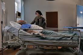 Jun 17, 2021 · οι πρώτες φωτογραφίες του αντρέα γεωργίου από τα γυρίσματα για τη γη της ελιάς τα γυρίσματα της νέας σειράς του mega η γη της ελιάς ξεκίνησαν και όπως όλα δείχνουν στοχεύει στην κορυφή! H Gh Ths Elias 3ekina H Ka8hmerinh Seira Toy Mega Ti 8a Ginei Sta Prwta Epeisodia