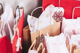 Then, once the baby comes, they automatically start receiving postpartum boxes with things like moisturizing cream and children's books. Holiday Shopping Dos And Don Ts For A Baby I See Me Blog