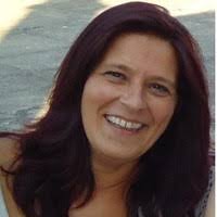 200+ perfiles de «Manuela