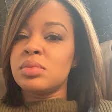 Shantelle Robinson's Instagram, Twitter & Facebook