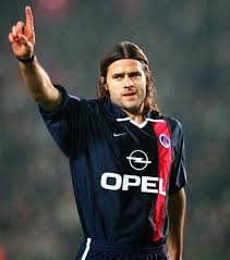 Pochettino will bring the smell of something new to psg (1:15). Mauricio Pochettino Back At Spiritual Home At Psg Where He Played In Dream Team With Ronaldinho Anelka And Arteta