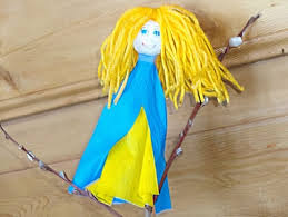 Der bunte herbst ist nicht nur eine tolle zeit um draußen zu spielen, sondern auch eine ideale zeit zum basteln. Mit Krepp Papier Basteln Basteln Gestalten