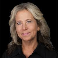 Vicki Westcott's Instagram, Twitter & Facebook