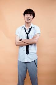 Rookie Vpop Idol Xuan Tai Released Debut Song 8220 7 Ty Nguoi 8221 With Participation Of Other Idols Vpop Vietnam Kpop Songs Singer Participation