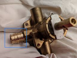 Step 3 some crimping tools come with a gauge that has a go side and a no go side. What S Up With The Pex On This Shower Valve Home Improvement Stack Exchange